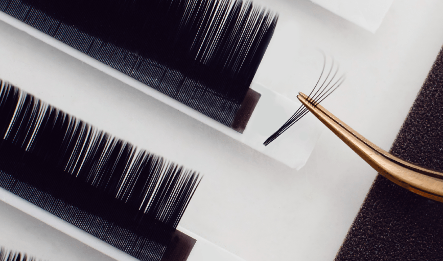 EYELASH STRIPS